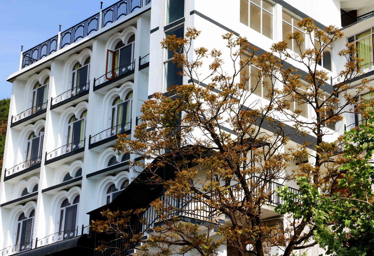 The Three Oaks Boutique Hotel Массури Экстерьер фото